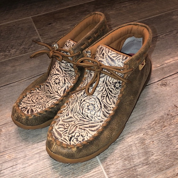 Tooled Floral And Brown Driving Moc 
